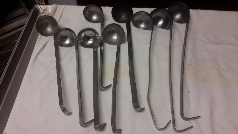 lot 85 image: 9, Medium size ladels