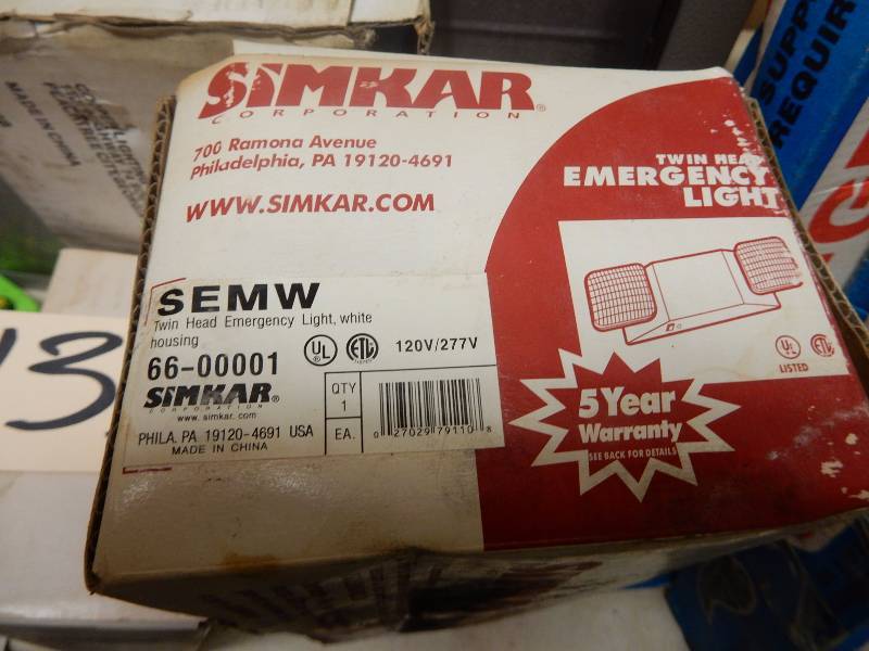 lot 133 image: 3 SAFETY LIGHT KITS, 2 Fan Support SAFETYGRIDS