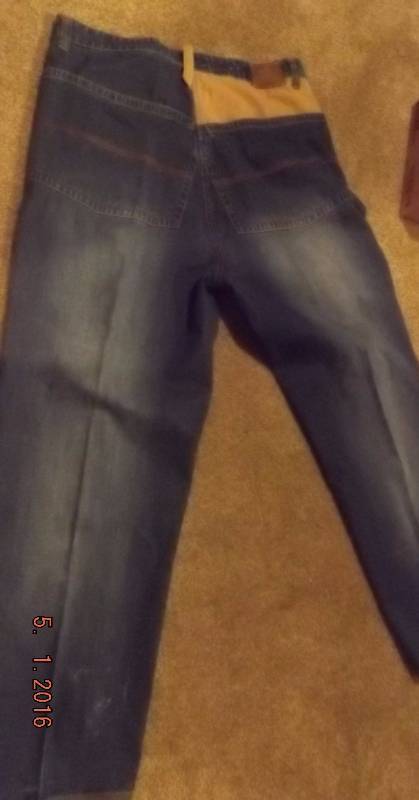 lot 4 image: Mens Timberland Bootcut Jeans Size 42
