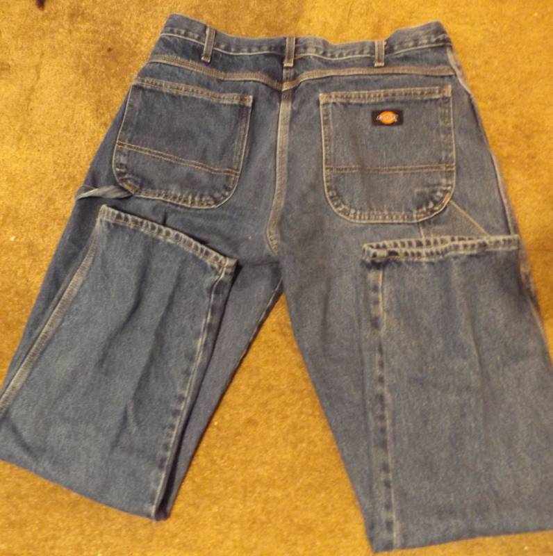 lot 16 image: Mens Dickies Carpenter Jeans Size 34x30