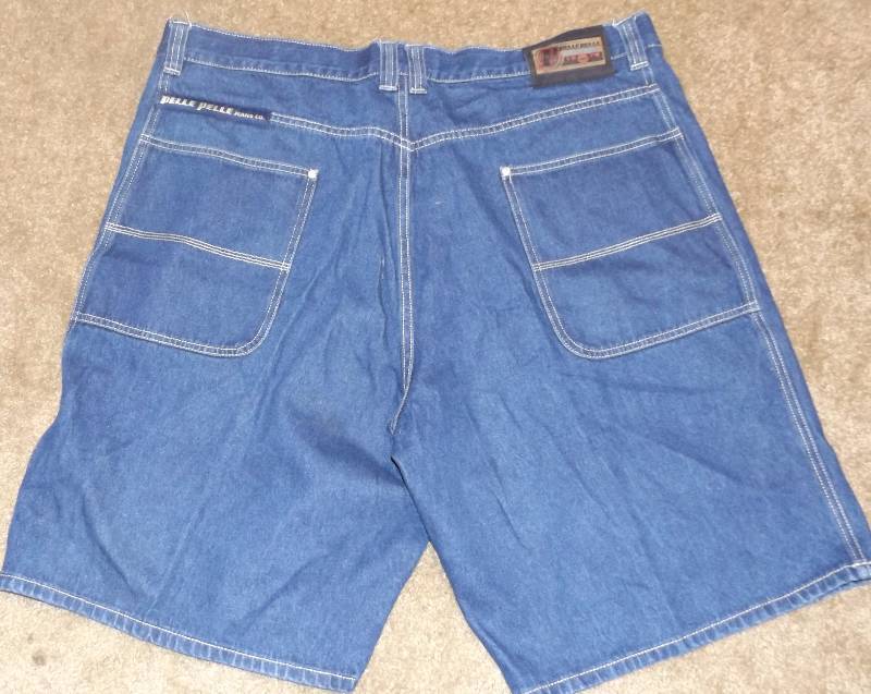 lot 67 image: Mens Pelle Pelle Jean Shorts Size 42