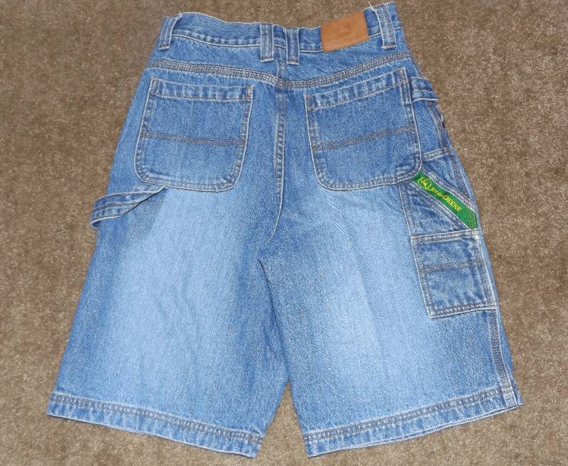 lot 73 image: Boys John Deere Jean Shorts Size 16