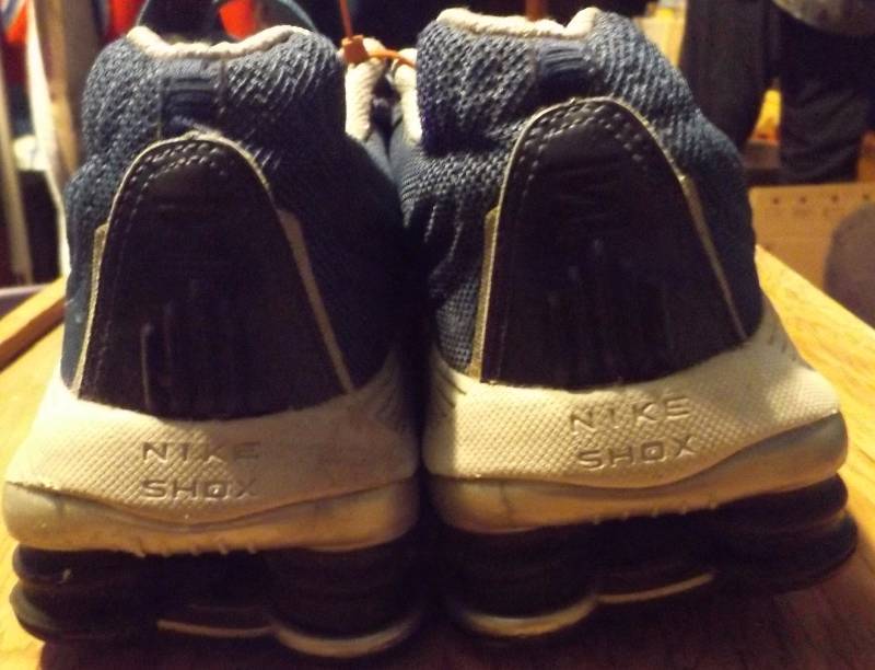 lot 90 image: Vintage Mens Nike SHOX Shoes Size 12