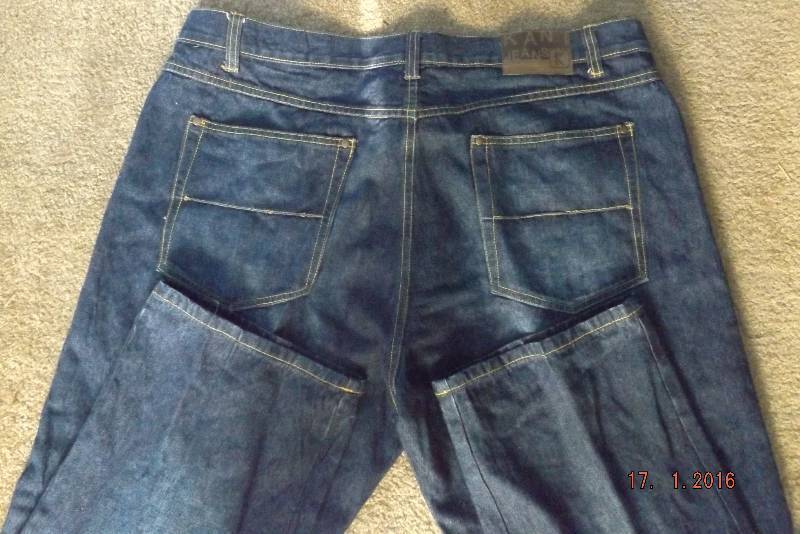 lot 34 image: Mens Kani Jeans Size 44x34