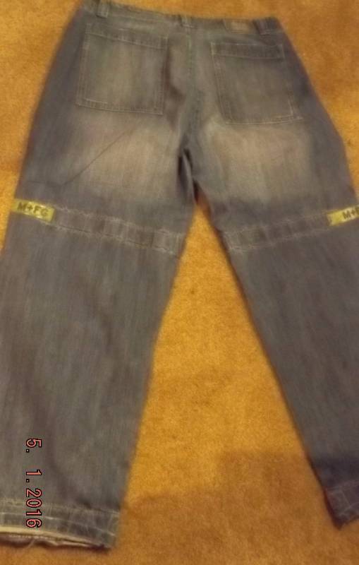 lot 38 image: Mens Girbaud Jeans Size 42M