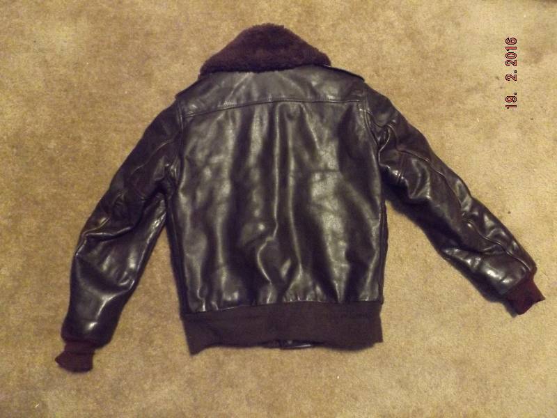 lot 102 image: Boys Vintage Schoff Leather Bomber Jacket Size Large