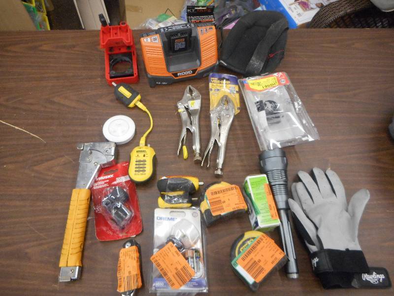 HANDYMAN TOOL LOT