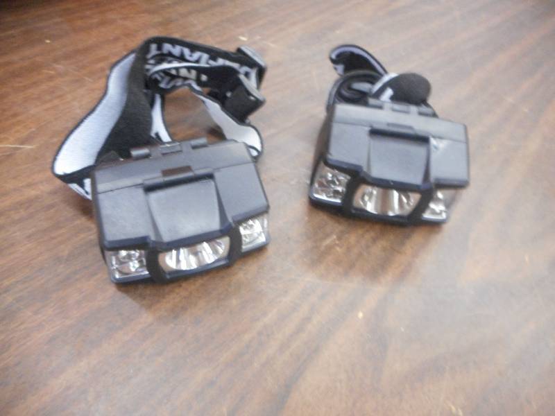 2 LED HEADLAMPS