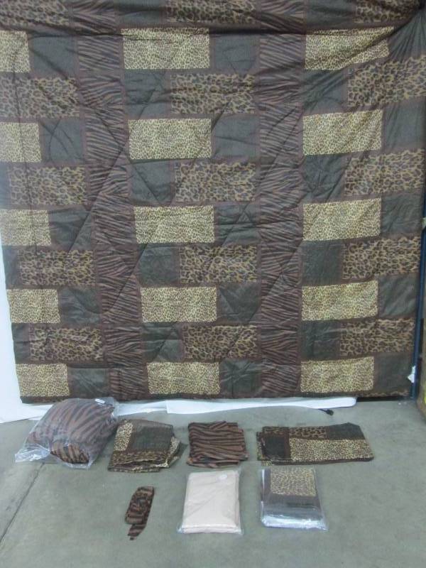 Alcove Senegal 20-pc. Bedroom Set - Queen
