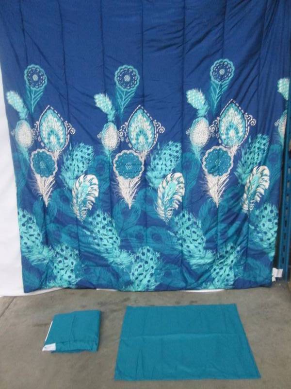 alcove Ruby Collection - Full Comforter