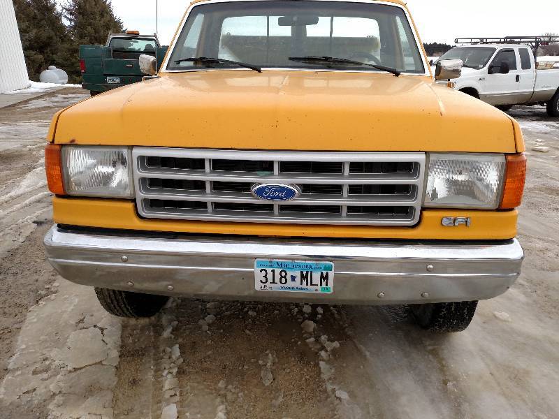 1989 Ford F250 Custom Sander Truck
