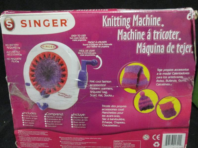 Singer Knitting Machine...