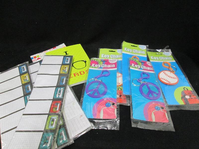 Novelty Key Chains 5 count and pape...