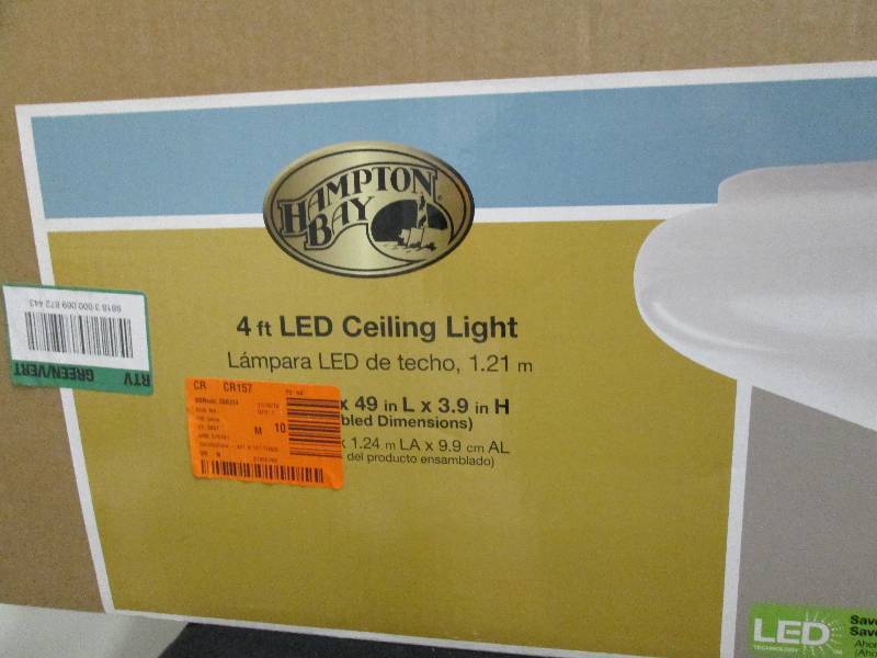 Hampton Bay 4 ft Ceiling Light