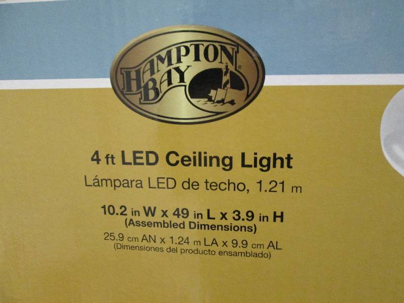 Hampton Bay 4 ft Ceiling Light