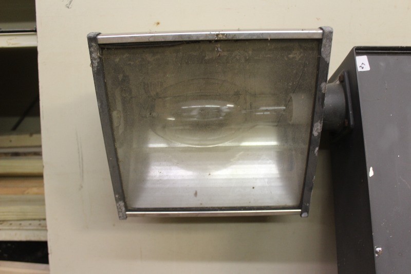 Parking Lot Light - Tested and Works