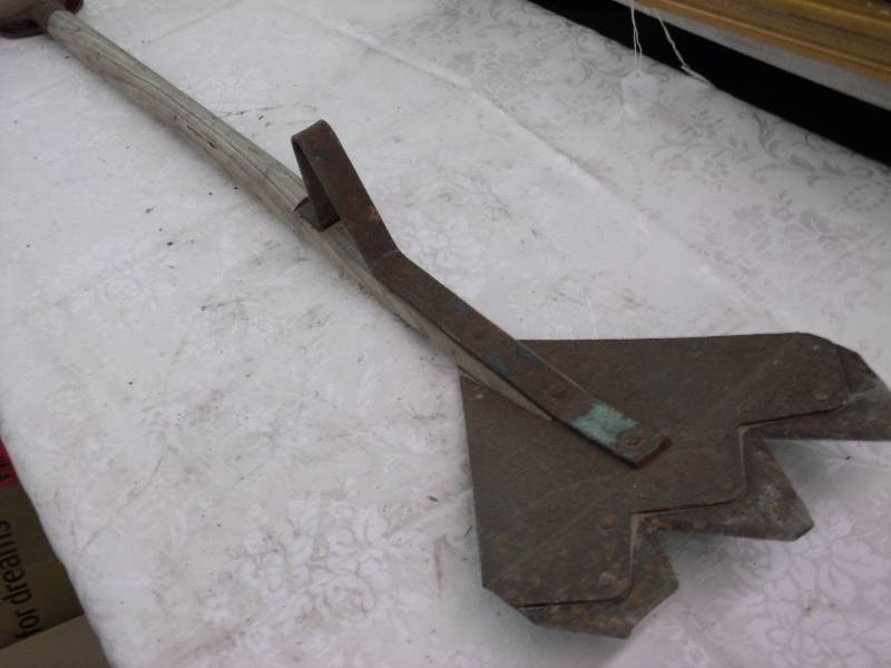 roofing shovel