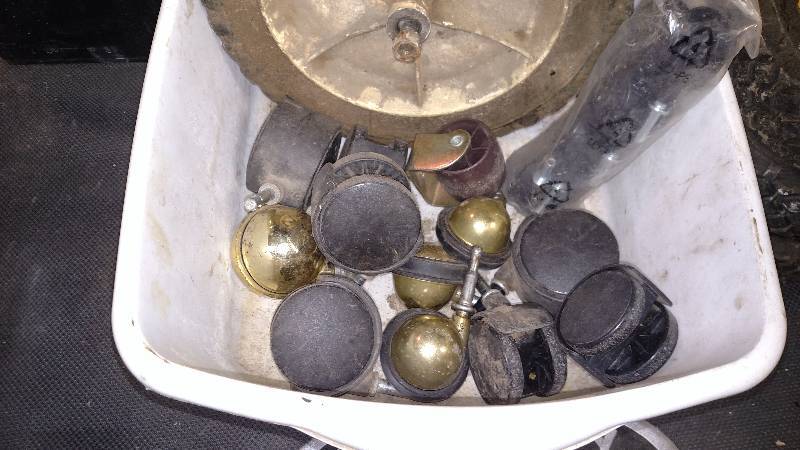 lot of wheels, various sizes