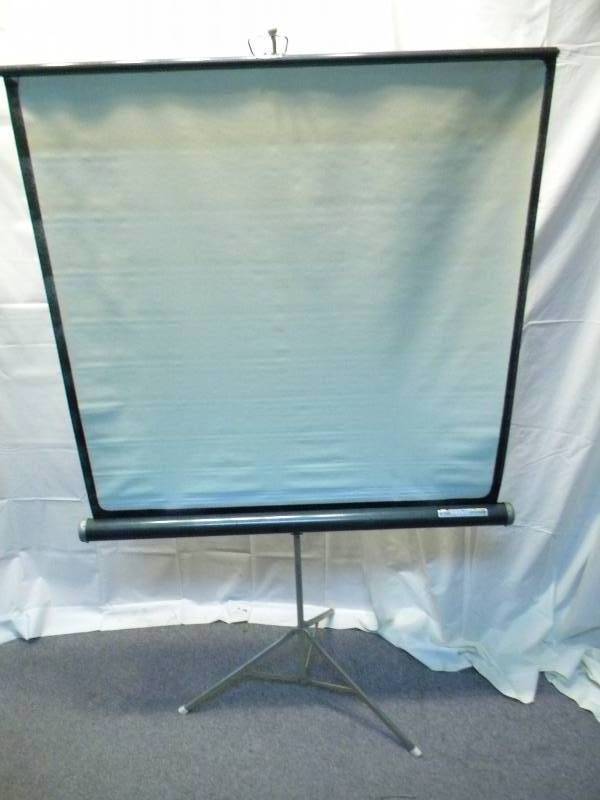 lot 20 image: Meteor Projector Screen