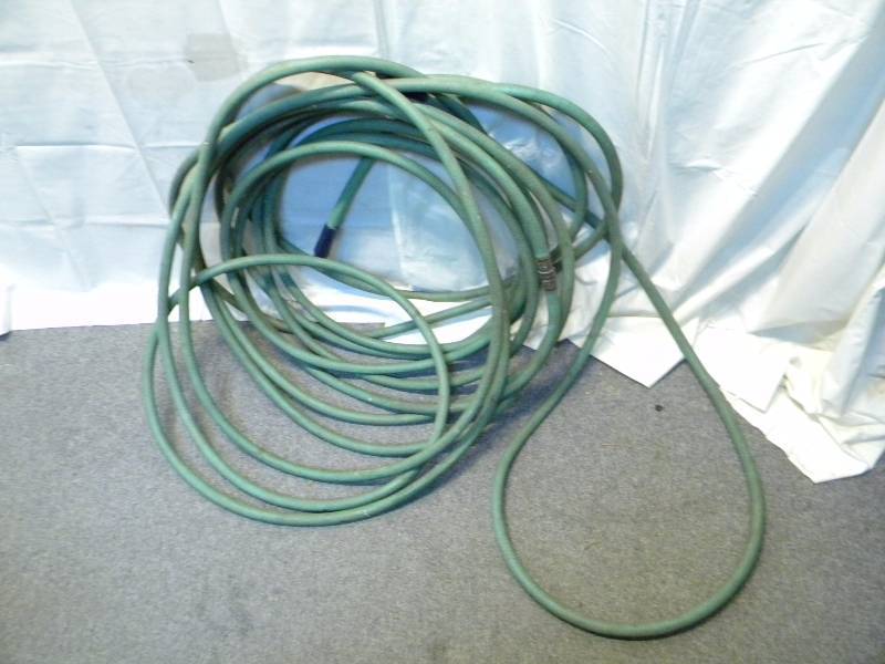 lot 25 image: Garden Hose Lot