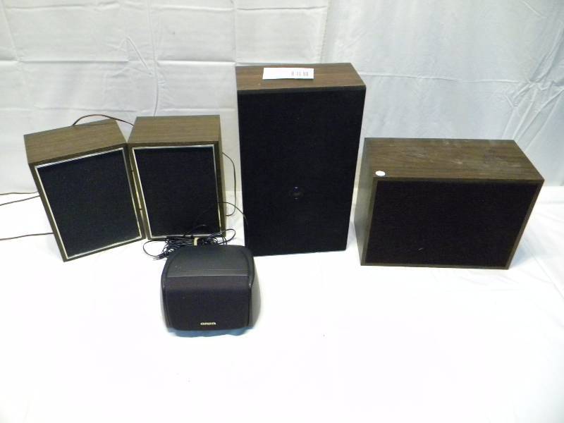lot 35 image: Speakers Lot