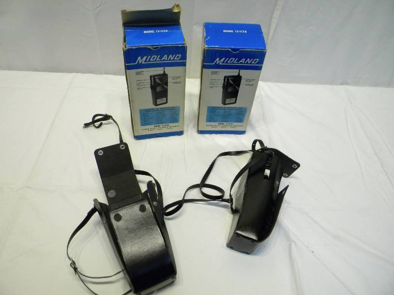 lot 39 image: Midland Walkie Talkie Set