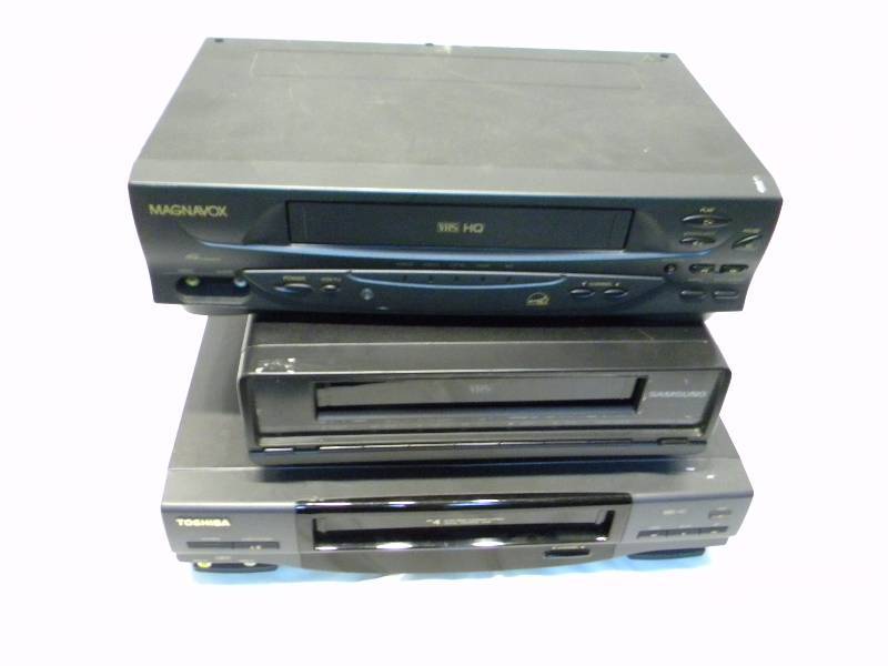 lot 48 image: VCR Lot