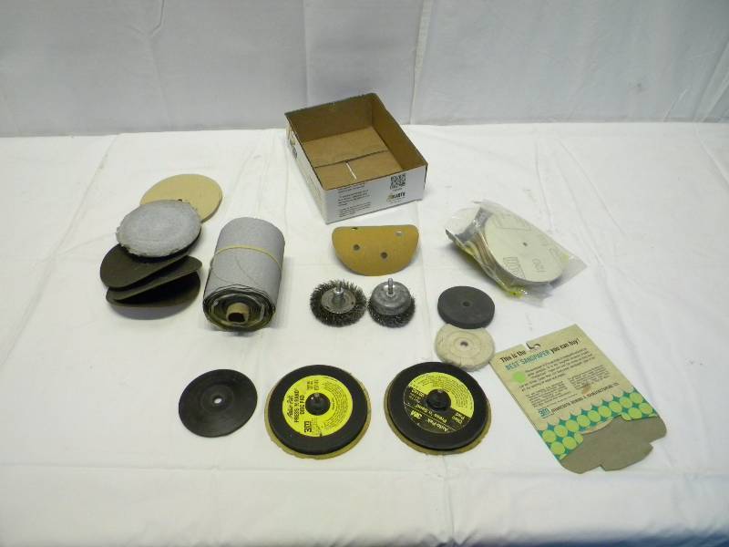 lot 82 image: Sanding Disc Lot