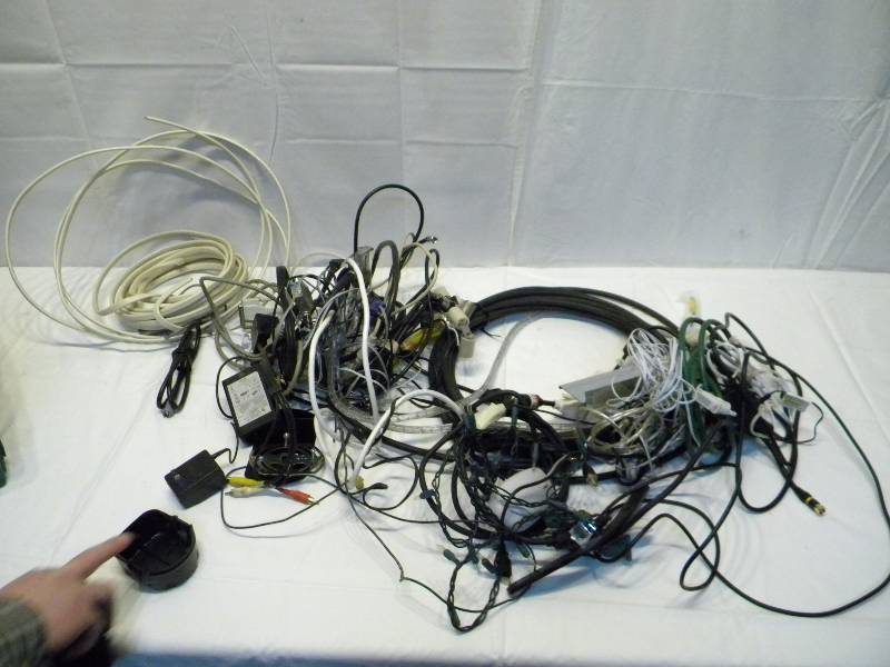 lot 84 image: Electrical Cord Lot
