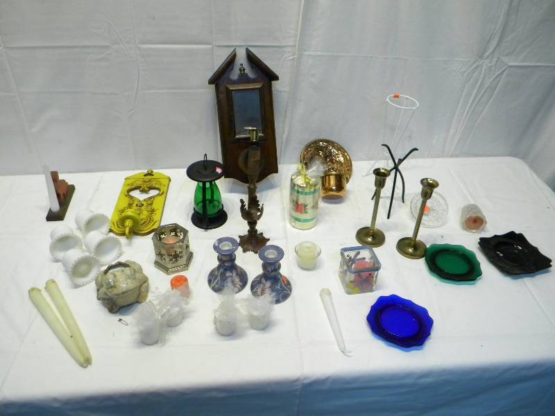 lot 93 image: Candle Holder Lot