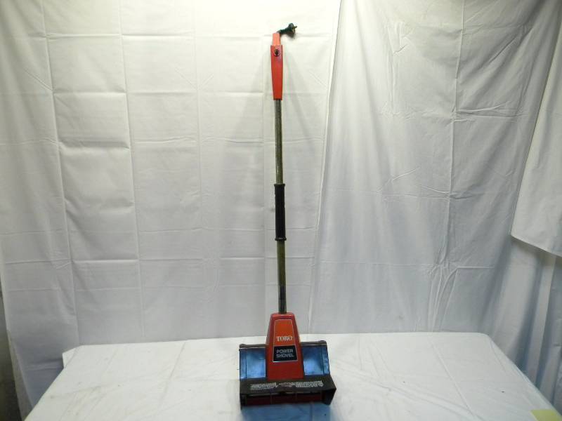 lot 105 image: Toro Power Shovel
