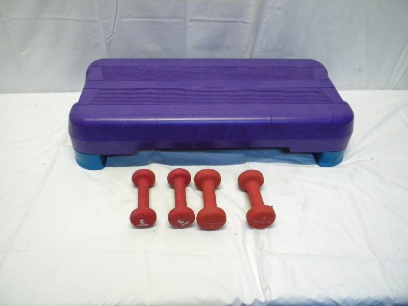 lot 106 image: Aerobic Step Stool and Weights