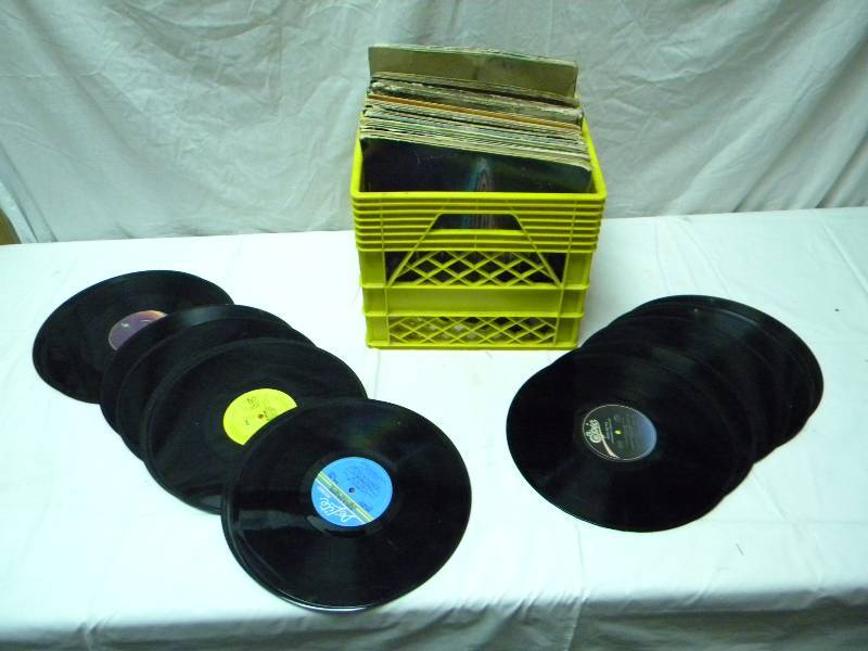lot 112 image: Record ALbum Lot