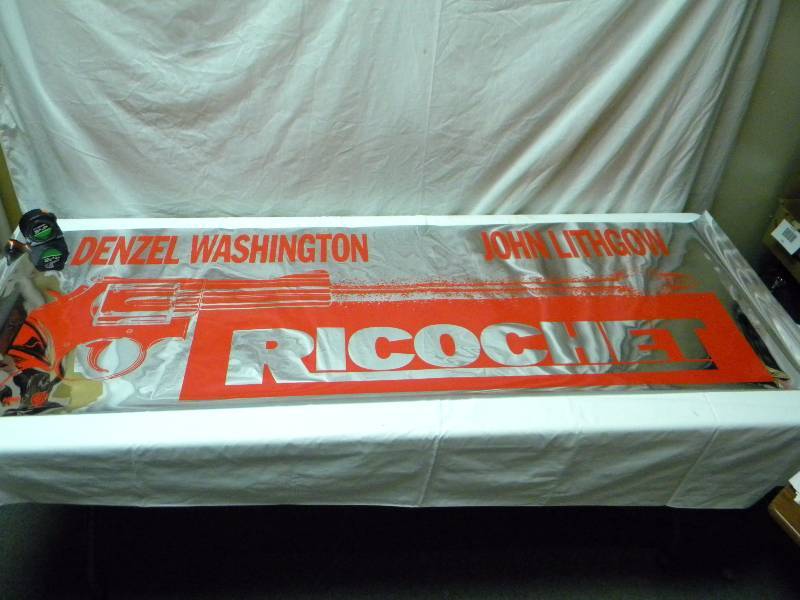 lot 130 image: Ricochet Movie Memorabilia