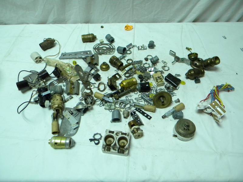 lot 152 image: Vintage Electrical Lot