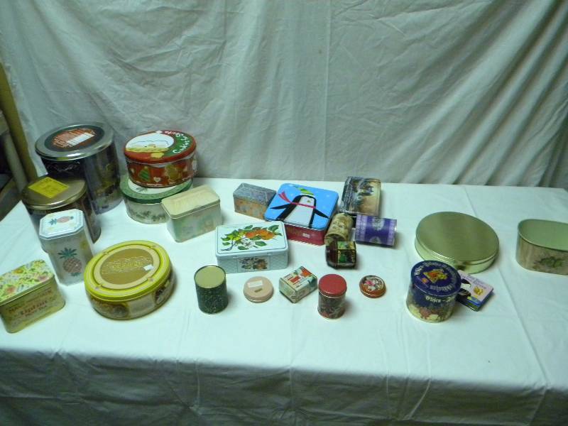 lot 163 image: Tin Lot