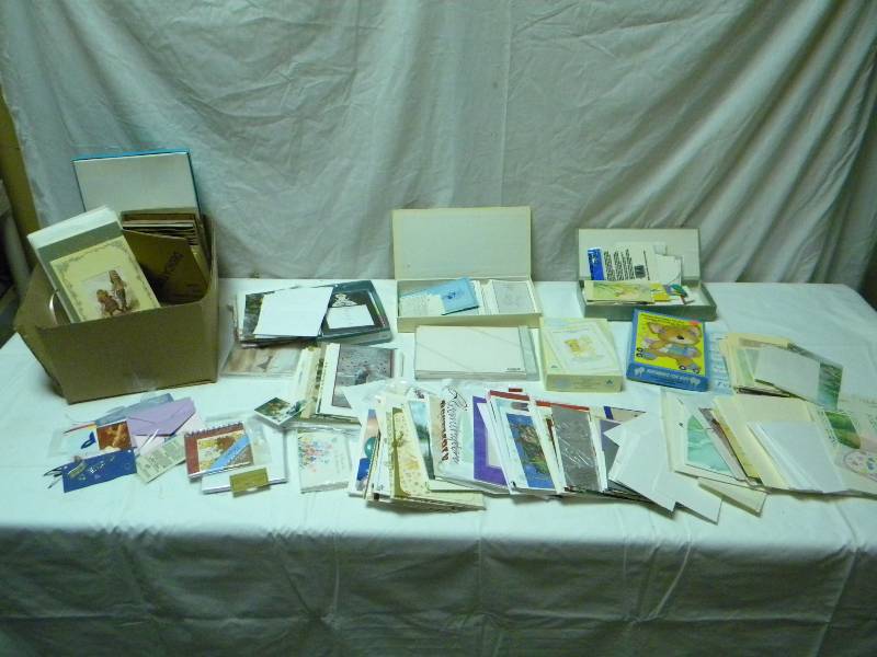 lot 174 image: Huge Greeting Card Lot