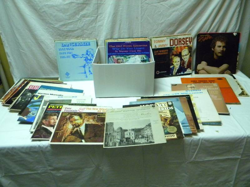 lot 177 image: Record Lot