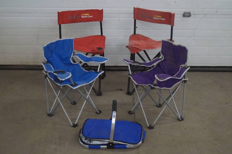 4 Folding ChairsCooler