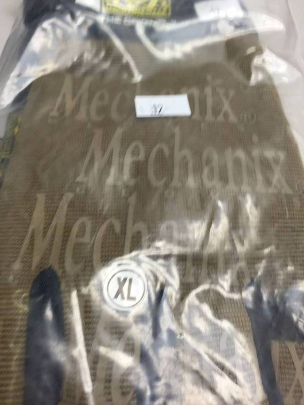 MECHANIX GLOVES
