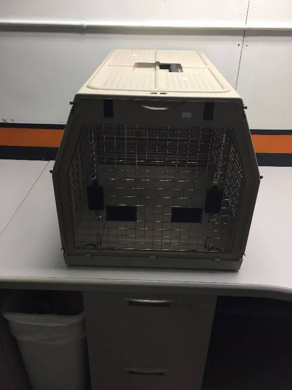 NYLABONE COLLAPSIBLE PET KENNEL