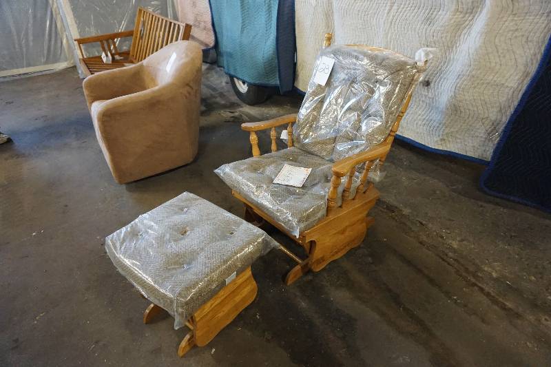 Wood Framed Glider Rocker With Ottoman