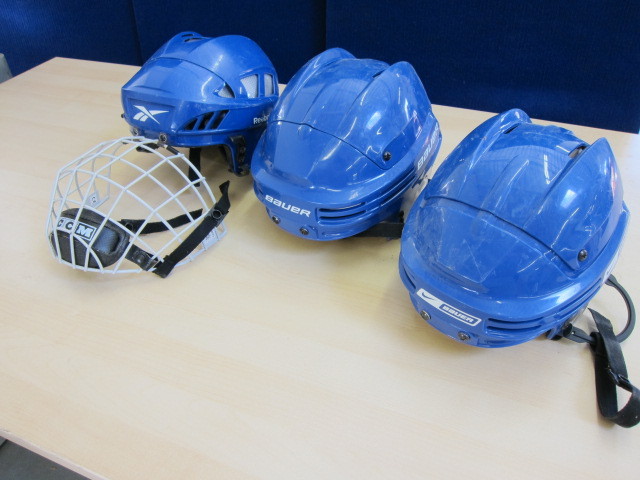 Hockey Helmuts