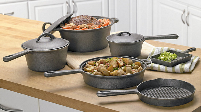 lot 22 image: alcove 9-Pc. Cast Iron Cookware Set