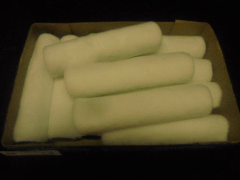 lot 4 image: Lot - Paint Rollers - White