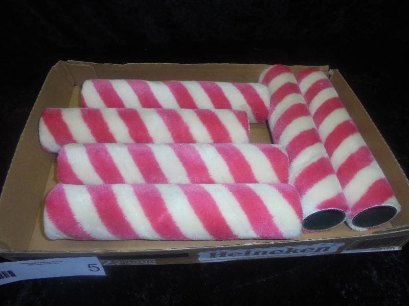 lot 5 image: Lot - Paint Rollers - RedWhite