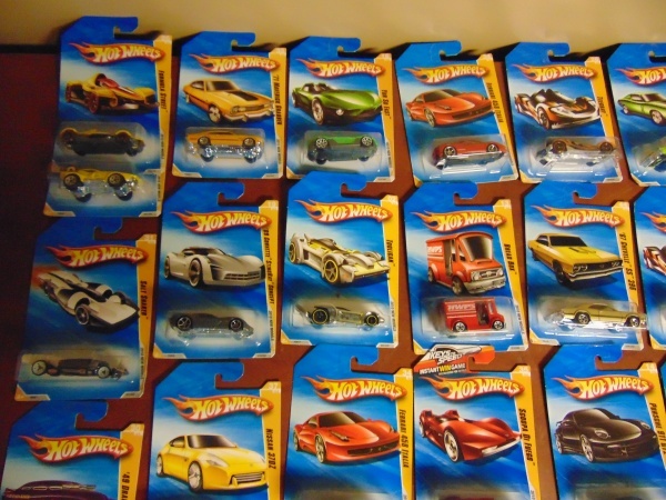 (41) New 2010 Hot Wheels Models