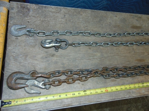 (2) Chains With Hooks