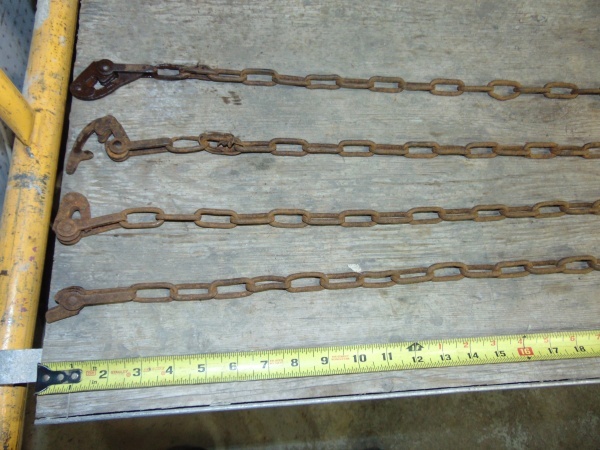 (4) Tire Chains