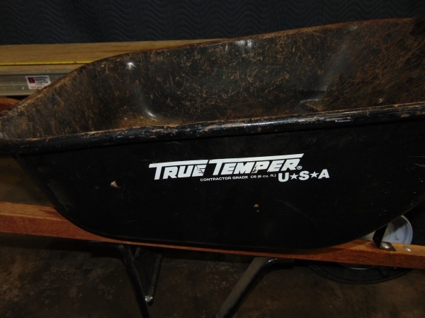 True Temper Metal Wheel Barrow